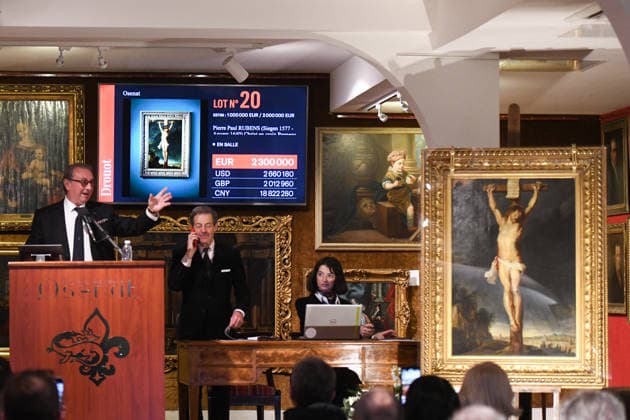 Rubens Painting Christ on the Cross Sold for Ä2.3 Million - Versailles The painting Christ on the Cross (Le Christ en croix, 1614–1615) by Flemish master Peter Paul Rubens was sold for Ä2.3 million at an auction in Versailles, France, on November 30, 2025. After being found in a private Paris mansion, the painting shocked the art world and drew major attention from international collectors, museums, and historians. Photo by Florian Poitout ABACAPRESS.COM Versailles France  Copyright: xPoitoutxFlorian ABACAx