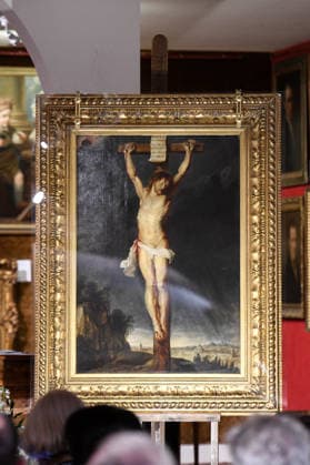 Rubens Painting Christ on the Cross Sold for Ä2.3 Million - Versailles The painting Christ on the Cross (Le Christ en croix, 1614–1615) by Flemish master Peter Paul Rubens was sold for Ä2.3 million at an auction in Versailles, France, on November 30, 2025. After being found in a private Paris mansion, the painting shocked the art world and drew major attention from international collectors, museums, and historians. Photo by Florian Poitout ABACAPRESS.COM Versailles France  Copyright: xPoitoutxFlorian ABACAx