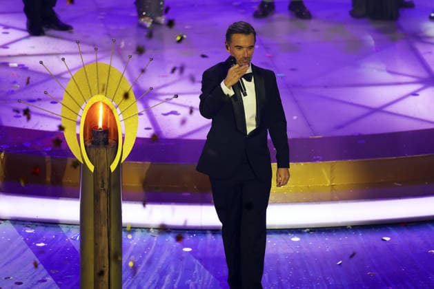 The Advent Festival of 100,000 Lights 2025 Presenter Florian Silbereisen next to the Peace Light The Advent Festival of 100,000 Lights 2025 ARD ORF Show from 29 11 2025 at the Congress Center Suhl Thuringia, Germany