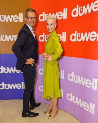 DÜWELL Public Opening Event Jeannine Halene, host of the evening and owner of the agency Rheinschurken with Düsseldorfs mayor Josef Hinkel Düsseldorf DÜWELL NRW Germany