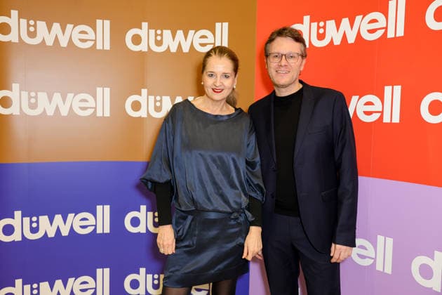 DÜWELL Public Opening Event Center Manager Dr Sylvia Nielius, Völkel Real Estate with Marl Elsenheimer from DÜWELL Center Düsseldorf DÜWELL NRW Germany