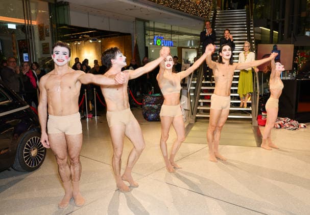 DÜWELL Public Opening Event The dancers of the Deutsche Oper am Rhein delighted the guests with artistic acts and dance Düsseldorf DÜWELL NRW Germany