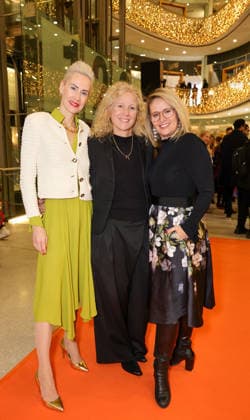 DÜWELL Public Opening Event L R Jeannine Halene, owner of the Rheinschurken agency, Caroline Schmitt, Dornbracht board member and Anke Heppner from DOUGLAS Düsseldorf DÜWELL NRW Germany
