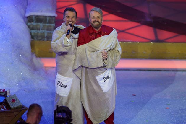 The Advent Festival of 100,000 Lights 2025 Presenter Florian Silbereisen with Ross Antony wrapped in a cuddly blanket The Advent Festival of 100,000 Lights 2025 ARD ORF Show from 29 11 2025 at the Congress Center Suhl Thuringia, Germany