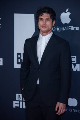 The 28th British Independent Film Awards - Arrivals LONDON, UNITED KINGDOM - NOVEMBER 30: Charles Melton attends The 28th British Independent Film Awards at The Roundhouse on November 30, 2025 Loredana Sangiuliano Anadolu London United Kingdom. Editorial use only. Please get in touch for any other usage.  Copyright: x2025xAnadoluxLoredanaxSangiulianox