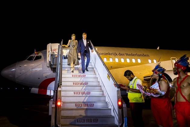 Paramaribo, The Netherlands, 2025-11-30 19:28:30 PARAMARIBO, November 30, 2025, Johan Adolf Pengel International Airport. King Willem-Alexander and Queen Maxima are arriving at Johan Adolf Pengel International Airport on a state visit to the Republic of Suriname at the invitation of President Jennifer Geerlings-Simons. PHOTO: NLBeeld Patrick van Emst Credit: NL Beeld Patrick van Emst  Copyright: xx x