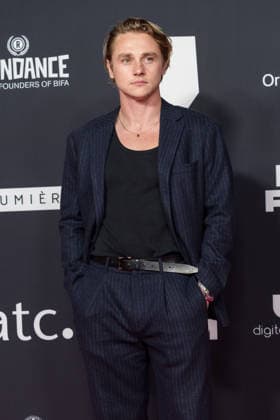 November 30, 2025, London, England, United Kingdom: BEN HARDY attends the 28th British Independent Film Awards (BIFA) ceremony at the Roundhouse. London United Kingdom - ZUMAs371 20251130_zip_s371_013 Copyright: xWiktorxSzymanowiczx