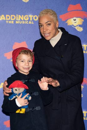 November 30, 2025, London, United Kingdom: Cush Jumbo and guest seen arriving on the Blue Carpet during the Paddington The Musical World Premiere opens in the West End, London. London United Kingdom - ZUMAs197 20251130_aaa_s197_570 Copyright: xBonniexBritainx