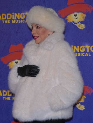 Paddington: The Musical West End Opening Night - Arrivals Dame Joan Collins attends the Paddington: The Musical West End Opening Night at The Savoy Theatre on November 30, 2025 in London, England, Credit:Jules Annan Avalon  Copyright: xJulesxAnnanx xAvalonx 1055703141