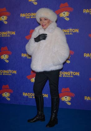 Paddington: The Musical West End Opening Night - Arrivals Dame Joan Collins attends the Paddington: The Musical West End Opening Night at The Savoy Theatre on November 30, 2025 in London, England, Credit:Jules Annan Avalon  Copyright: xJulesxAnnanx xAvalonx 1055703200