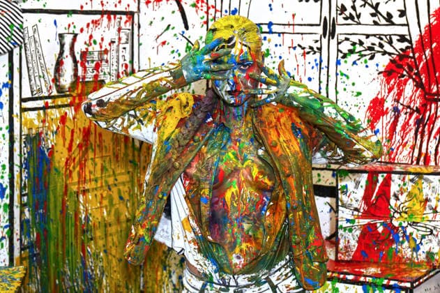 Bodyart Color Christmas Splash Performance with model Tatjana Heinz in Studio Düsterwald Hameln, 30 11 2025 BodyArt artist Jörg Düsterwald Foto:xB.xSchubertx xFuturexImagex christmas_splash_5129