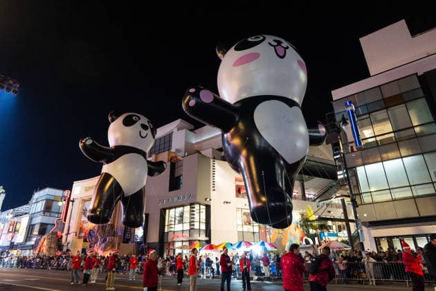 HOLLYWOOD, CALIFORNIA - NOVEMBER 30: Giant panda balloons float in the air during the 93rd Annual Hollywood Christmas Parade on November 30, 2025 in Hollywood, California.  Copyright: xVCGx 111606900233