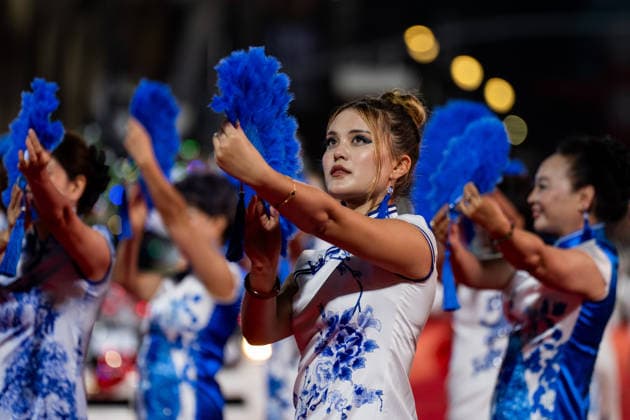 HOLLYWOOD, CALIFORNIA - NOVEMBER 30: White and blue porcelain cheongsam show is showcased during the 93rd Annual Hollywood Christmas Parade on November 30, 2025 in Hollywood, California.  Copyright: xVCGx 111606900231