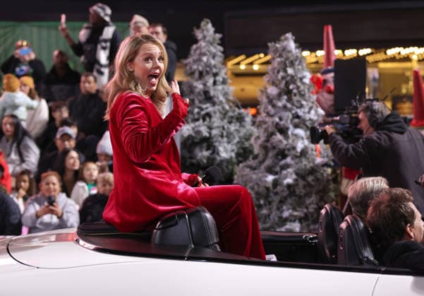 Sarah Reeves cruises down Hollywood Blvd. during The 93rd Annual Hollywood Christmas Parade With Grand Marshal Luke Wilson In Support of Marine Toys for Tots in Los Angeles on Sunday, November 30, 2025.  LAP20251130774 GERGxGRUDT