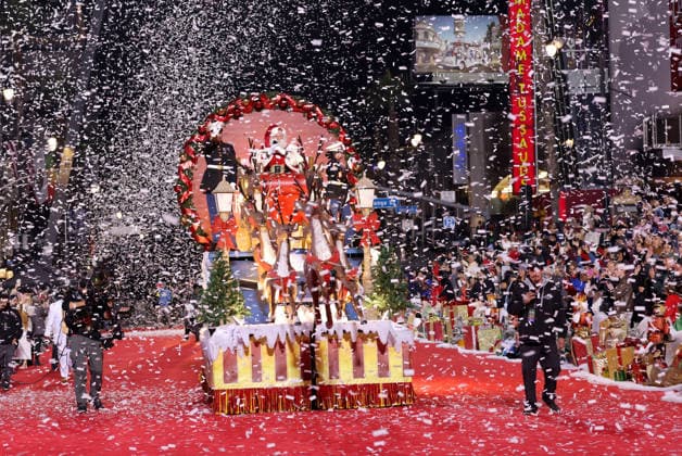 Marines for Toys For Tots and Cortney Lofton dressed as Santa Claus cruise down Hollywood Blvd. during The 93rd Annual Hollywood Christmas Parade With Grand Marshal Luke Wilson In Support of Marine Toys for Tots in Los Angeles on Sunday, November 30, 2025.  LAP20251130785 GERGxGRUDT