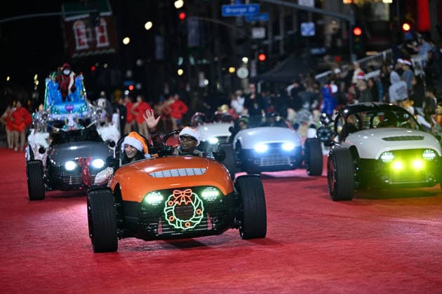 93rd Hollywood Christmas Parade in California HOLLYWOOD, CALIFORNIA - NOV 30: 93rd annual Hollywood Christmas Parade is held in Hollywood of Los Angeles, California, United States on November 30, 2025. Tayfun Coskun Anadolu California United States. Editorial use only. Please get in touch for any other usage.  Copyright: x2025xAnadoluxTayfunxCoskunx