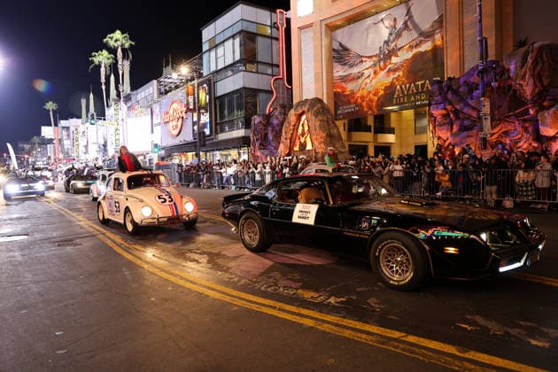 93rd Hollywood Christmas Parade in California HOLLYWOOD, CALIFORNIA - NOV 30: 93rd annual Hollywood Christmas Parade is held in Hollywood of Los Angeles, California, United States on November 30, 2025. Tayfun Coskun Anadolu California United States. Editorial use only. Please get in touch for any other usage.  Copyright: x2025xAnadoluxTayfunxCoskunx
