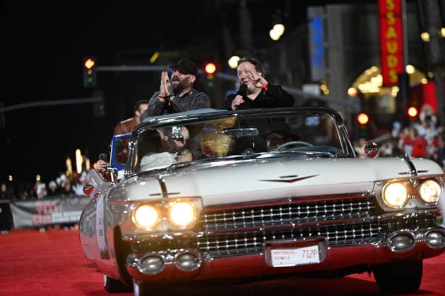 93rd Hollywood Christmas Parade in California HOLLYWOOD, CALIFORNIA - NOV 30: Cast of The Sandlot greet the crowd during the 93rd Hollywood Christmas Parade in Hollywood of Los Angeles, California, United States on November 30, 2025. Tayfun Coskun Anadolu California United States. Editorial use only. Please get in touch for any other usage.  Copyright: x2025xAnadoluxTayfunxCoskunx