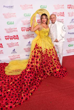 93rd Annual Hollywood Christmas Parade with Grand Marshal Luke Wilson in support of Marine Toys for Tots Featuring: Connie Pena, Jacob Meir Where: Los Angeles, California, United States When: 30 Nov 2025 Credit: Faye s Vision Cover Images EDITORIAL USE ONLY. NOT FOR USE BY NEWSPAPERS BASED IN THE UK. Copyright: xx coverimg55303978