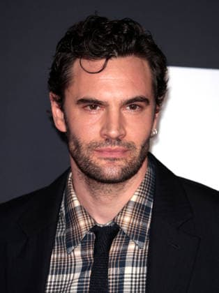 November 30, 2025, London, United Kingdom: Tom Bateman attends The 28th British Independent Film Awards at The Roundhouse. London United Kingdom - ZUMAs197 20251130_aaa_s197_784 Copyright: xFredxDuvalx