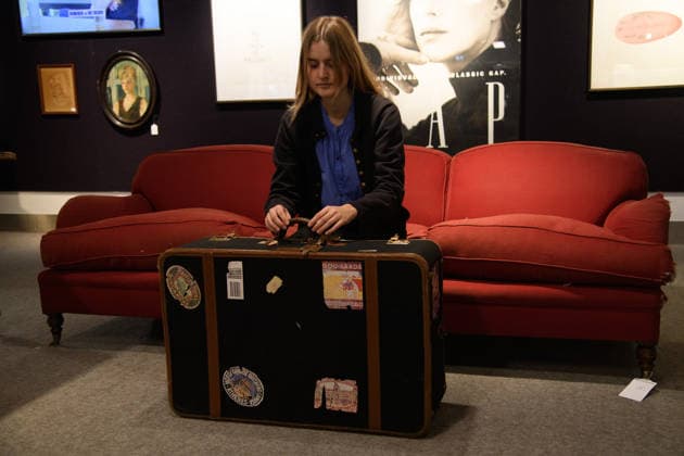 Bonhams Sound & Cinema: With Property from The Marianne Faithfull Estate Sale - Bonhams, London, UK - 1 December 2025 A staff member views Actress Carrie Fisher s personal trunk Gifted to Marianne Faithfull (est. Â£1k - Â£1.5k) which is on auction at Bonhams Sound & Cinema: With Property from The Marianne Faithfull Estate Sale ending from 3rd December 2025 at Bonhams in London, England, UK on Monday 1 December, 2025., Credit:Justin Ng Avalon UK, England, London, Bonhams  Copyright: xJustinxNgx xAvalonx 1055809854