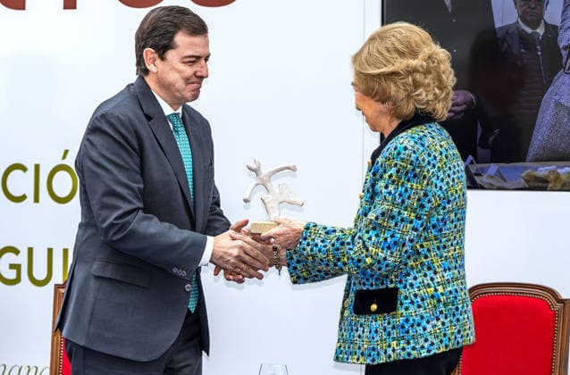 Queen Sofia presides over the VIII edition of the Evolution Awards and the I edition of the Emiliano Aguirre Award in Burgos Queen Sofia and the President of the Junta de Castilla y Leon, Alfonso Fernandez Manueco, during the presentation of the VIII edition of the Evolution Awards and the I edition of the Emiliano Aguirre Award, at the Museum of Human Evolution, on December 1, 2025, in Burgos, Castilla Leon Spain The Evolution Awards and the Emiliano Aguirre Award, organized by the Atapuerca Foundation, recognize relevant trajectories and contributions in the field of human evolution, research and scientific dissemination 01 DECEMBER 2025 Tomá Burgos, Castilla Leon Burgos, Castilla Leon Spain  Copyright: xTomasxAlonsox 7140620