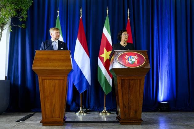 Dutch Royals Visit Suriname - Day 1 Presidential Palace. King Willem-Alexander and Queen Maxima are paying a state visit to the Republic of Suriname at the invitation of President Jennifer Geerlings-Simons. The President and the King will deliver a short press statement, paying particular attention to the broad cooperation between the countries, on December 1, 2025, in Paramaribo, Suriname. Photo by Patrick van Emst NLBeeld Bruno PRess ABACAPRESS.COM NLBeeld Patrick van Emst Credit: NL Beeld Patrick van Emst Paramaribo Suriname  Copyright: xBrunoxPress ABACAx