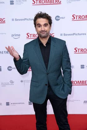 Oliver Wnuk at the movie premiere of Stromberg Everything as usual again on 1 12 2025 at Zoo Palst in Berlin Stromberg movie premiere in Berlin