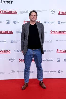 Sebastian Schwarz at the movie premiere of Stromberg Everything as usual again on 1 12 2025 at Zoo Palst in Berlin Stromberg movie premiere in Berlin