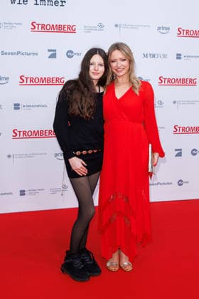 Premiere Stromberg Wieder alles wie immer Mila Wolter and Diana Staehly at the movie premiere of Stromberg Wieder alles wie immer at the Zoo Palast on 01 12 2025 in Berlin Copyright: xEventpressxKochanx