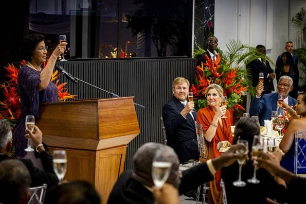 Paramaribo, The Netherlands, 2025-12-01 20:01:06 PARAMARIBO, December 1, 2025, Prince Ballroom. King Willem-Alexander and Queen Maxima are paying a state visit to the Republic of Suriname at the invitation of President Jennifer Geerlings-Simons. In honor of King Willem-Alexander and Queen Maxima s state visit, President Simons is hosting a state banquet. PHOTO: NLBeeld POOL Patrick van Katwijk. Pictured: Credit: NL Beeld Patrick van Emst  Copyright: xx x