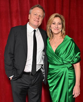 ˜Avatar Fire and Ash™ World Premiere Keith Cotton and Edie Falco arriving to the world premiere of Avatar Fire and Ash at the Dolby Theatre on December 1, 2025 in Hollywood, Ca. Hollywood Dolby Theatre California USA Copyright: xLisaxOConnor xAFF-USA.COMx