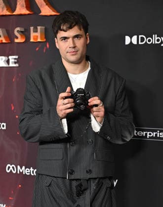 ˜Avatar Fire and Ash™ World Premiere Jamie Flatters arriving to the world premiere of Avatar Fire and Ash at the Dolby Theatre on December 1, 2025 in Hollywood, Ca. Hollywood Dolby Theatre California USA Copyright: xLisaxOConnor xAFF-USA.COMx