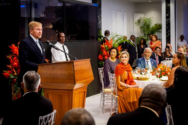 01-12-2025 Gala King Willem-Alexander and Queen Maxima and Surinamese President Jennifer Geerlings-Simons and her husband Glenn Geerlings during the statebanquet at the Prince Ballroom on the 1st day of the 3 day statevisit to Suriname. Â  Copyright: xPPEx