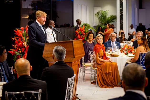 01-12-2025 Gala King Willem-Alexander and Queen Maxima and Surinamese President Jennifer Geerlings-Simons and her husband Glenn Geerlings during the statebanquet at the Prince Ballroom on the 1st day of the 3 day statevisit to Suriname. Â  Copyright: xPPEx