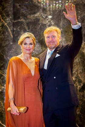 01-12-2025 Gala King Willem-Alexander and Queen Maxima and Surinamese President Jennifer Geerlings-Simons and her husband Glenn Geerlings during the statebanquet at the Prince Ballroom on the 1st day of the 3 day statevisit to Suriname. Â  Copyright: xPPEx