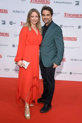 ABBberlin: Diana Staehly und Oliver Wnuk Schauspieler auf dem roten Teppich bei der Weltpremiere des Kino Films STROMBERG WIEDER ALLES WIE IMMER im Zoo Palast Berlin am 01.12.2025 Berlin Deutschland