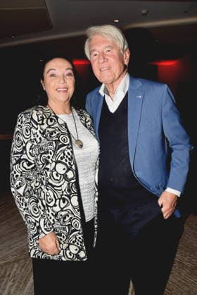 Sylvia Prof Dr Wolf Dieter Ring BLM Praesident a D Muenchen 01 12 2025 Hotel Vierjahreszeiten Kempinski Buch Vorstellung von Fritz Egner Moderator Mein Leben Zwischen Rhythm und Blues in Muenchen Foto Muenchen