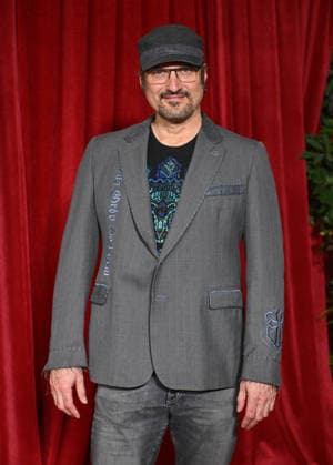 ˜Avatar Fire and Ash™ World Premiere Robert Rodriguez arriving to the world premiere of Avatar Fire and Ash at the Dolby Theatre on December 1, 2025 in Hollywood, Ca. Hollywood Dolby Theatre California USA Copyright: xLISAxOConnor xAFF-USA.COMx