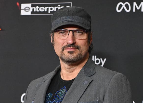 ˜Avatar Fire and Ash™ World Premiere Robert Rodriguez arriving to the world premiere of Avatar Fire and Ash at the Dolby Theatre on December 1, 2025 in Hollywood, Ca. Hollywood Dolby Theatre California USA Copyright: xLISAxOConnor xAFF-USA.COMx
