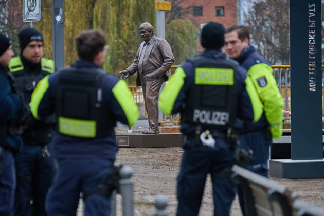 The action artists of the Center for Political Beauty ZPS erected a Walter Luebcke Lübcke Memorial in front of the CDU federal headquarters in Berlin Copyright: epd-bild ChristianxDitsch epd-Politische_Schoenheit7-kopieren