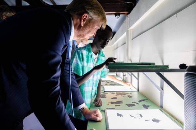 PARAMARIBO - King Willem-Alexander and Queen Maxima visited the Natural Technology Institute (NATIN), a development-oriented institute that trains young people at the vocational (MBO) level for technical, natural sciences, and laboratory sectors for the business community, the service sector, and the Surinamese government. The royal couple was on a three-day state visit to Suriname. ANP POOL MISCHA SCHOEMAKER netherlands out - belgium out  Copyright: xx x543691228x originalFilename: 543691228