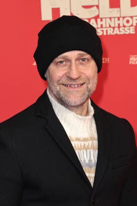 Juergen Vogel at the öDer Held vom Bahnhof Friedrichstrasse cinema premiere on 2 12 2025 at the Delphi Filmpalast in Berlin Der Held vom Bahnhof Friedrichstrasse film premiere in Berlin