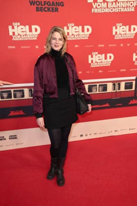 Rike Schmid at the öDer Held vom Bahnhof Friedrichstrasse cinema premiere on 2 12 2025 at the Delphi Filmpalast in Berlin Der Held vom Bahnhof Friedrichstrasse film premiere in Berlin