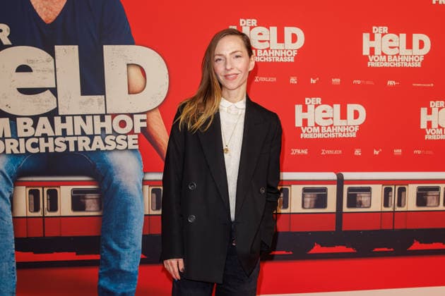 Premiere of Der Held vom Bahnhof Friedrichstrasse Katharina Schüttler at the premiere of Der Held vom Bahnhof Friedrichstrasse at Delphi Filmpalast on 02 12 2025 in Berlin Copyright: xEventpressxKochanx