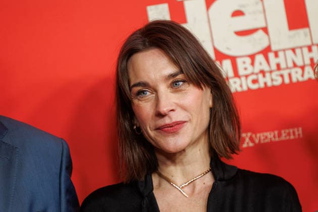 Premiere of Der Held vom Bahnhof Friedrichstrasse Christiane Paul at the premiere of Der Held vom Bahnhof Friedrichstrasse at Delphi Filmpalast on 02 12 2025 in Berlin Copyright: xEventpressxKochanx