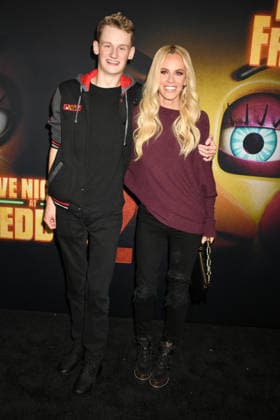 HOLLYWOOD, CALIFORNIA - DECEMBER 02: Evan Asher and Jenny McCarthy at the Five Nights At Freddy s 2 premiere presented by Universal Pictures And Blumhouse at TCL Chinese Theatre on December 02, 2025 in Hollywood, California Copyright: xJeffreyxMayerx xMediaPunchx