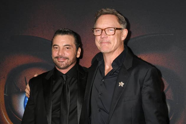 HOLLYWOOD, CALIFORNIA - DECEMBER 02: Skeet Ulrich and Matthew Lillard at the Five Nights At Freddy s 2 premiere presented by Universal Pictures And Blumhouse at TCL Chinese Theatre on December 02, 2025 in Hollywood, California Copyright: xJeffreyxMayerx xMediaPunchx
