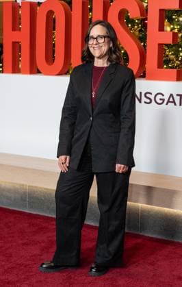 December 2, 2025, Bronx, New York, USA: Rebecca Sonnenshine attends premiere of The Housemaid at BNP Paribas atrium in New York, NY on December 2, 2025. Bronx USA - ZUMAr339 20251202_znp_r339_014 Copyright: xLevxRadinx