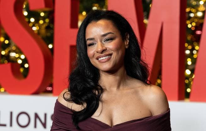 December 2, 2025, Bronx, New York, USA: Sarah Cooper attends premiere of The Housemaid at BNP Paribas atrium in New York, NY on December 2, 2025. Bronx USA - ZUMAr339 20251202_znp_r339_030 Copyright: xLevxRadinx
